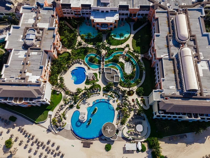 A luxury hotel with many pools in Jamaica