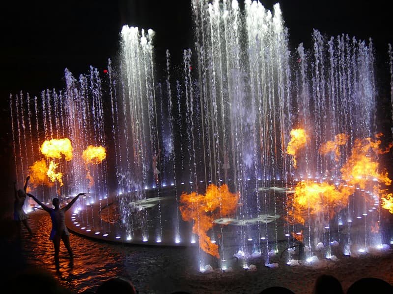people at a Las Vegas water show
