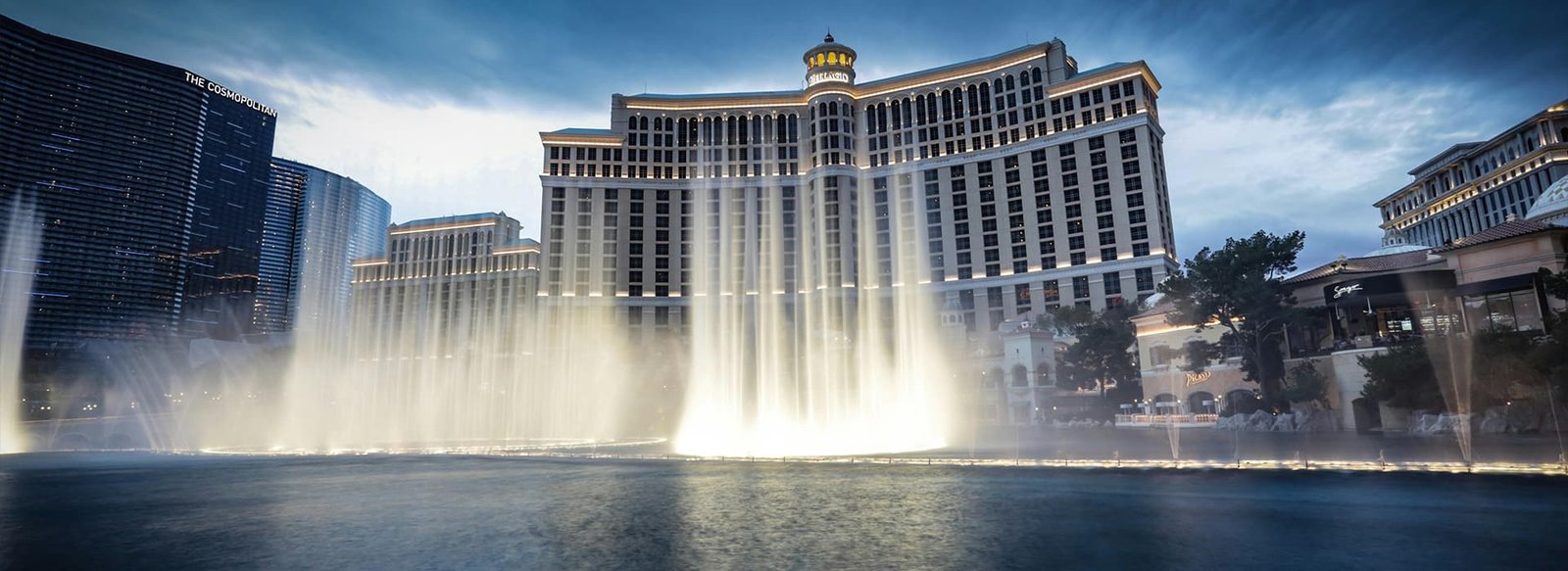Picture of hotels in front of a large water feature in Las Vegas